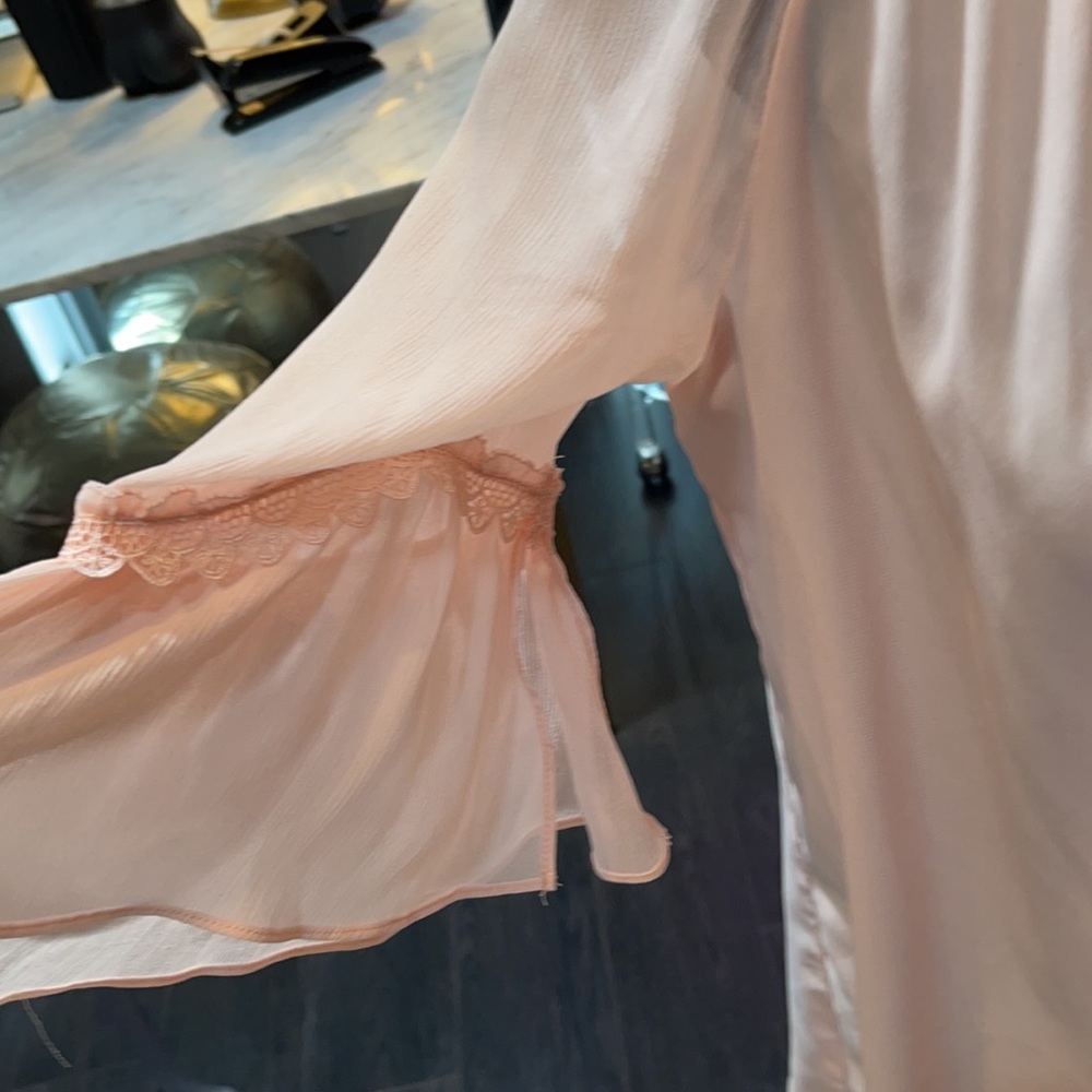Tahari peach blouse - Picture 3 of 6